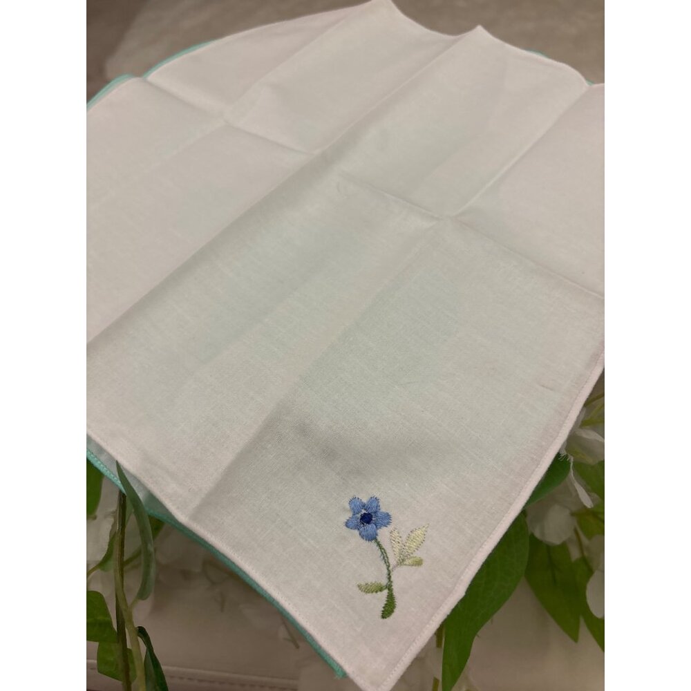 Vintage Embroidered Hankies Lot of 9 Floral Pastel Hankies Cottagecore Bridal - Picture 5 of 14